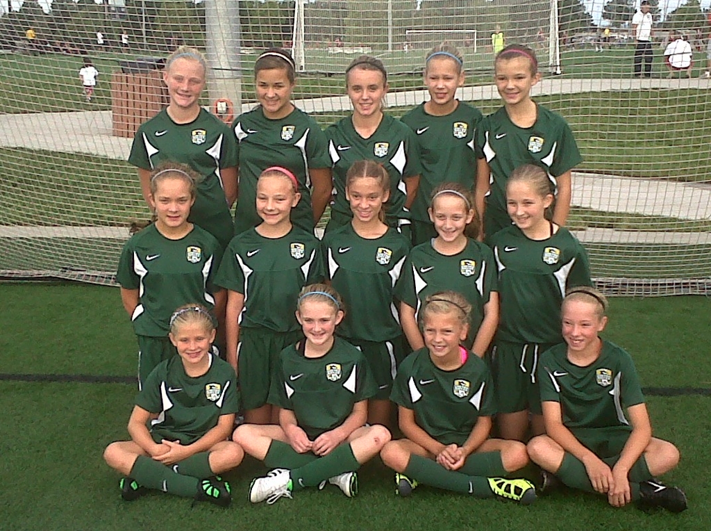 Dynamo Team Photo At Midwest Kickoff Classic